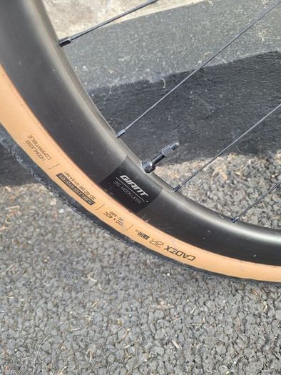 Giant Revolt Gravel