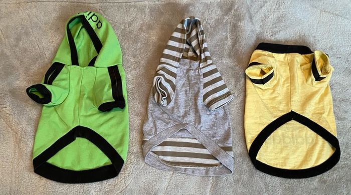 Small dog/puppy t-shirts size M