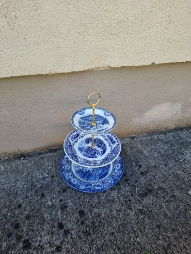 Blue cake stand postage possible