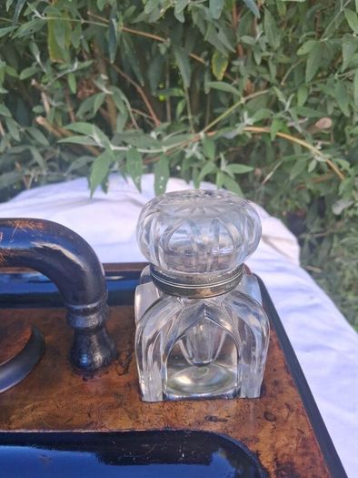 Victorian Burr Walnut Table Inkwell Stand