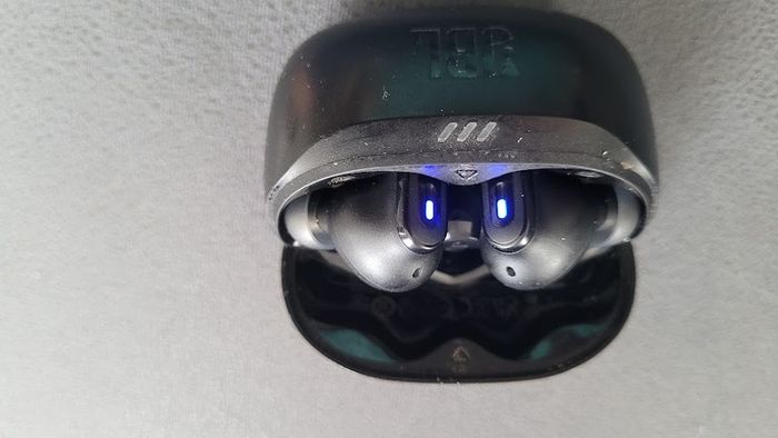 Jbl Wireless Noise Tune Beam 2 (excellent Condition)