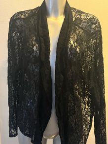 George black lace light cover up blazer size UK20/22 EU48/50 Postage included