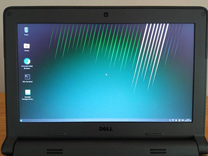 Dell Chromebook 11 3120 | Celeron N2840 | 4GB RAM | 16GB eMMC | Xubuntu 24.04