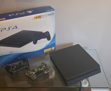 PlayStation 4 slim 500GB