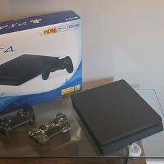 PlayStation 4 slim 500GB