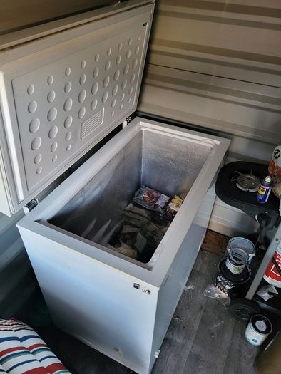 Chest freezer