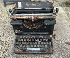 FREE Typewriter
