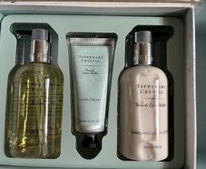 Selection Tipperary Crystal Hand Care Set + Christmas Diffuser & Candle sets