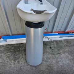 Aqua pedestal unit