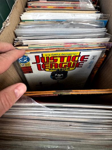 Marvel & DC Long Comic Box w 300 comics for Sale