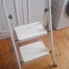Step ladder