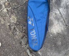 Yonex badminton bag (6 raquet)