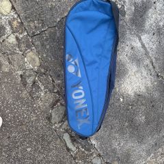 Yonex badminton bag (6 raquet)