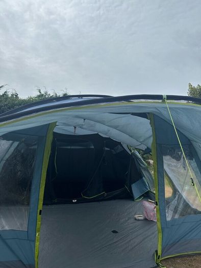 Spacious Coleman Aspen 6L 6-person