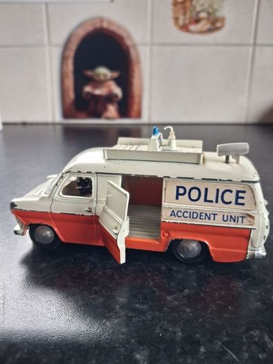 dinky toy