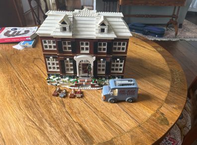 LEGO Home Alone House