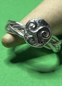 Handmade sterling silver Triskele woven ring. Size K