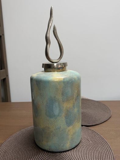 Decorative jar