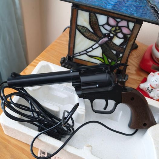 Nintendo Famicom Light Gun Japan.
