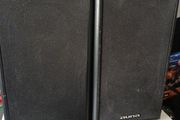A pair of Auna Speaker