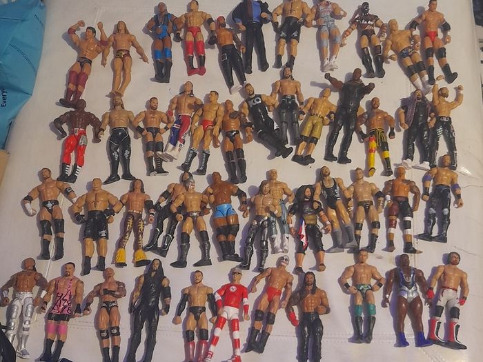 48 Wwe and Aew Figures