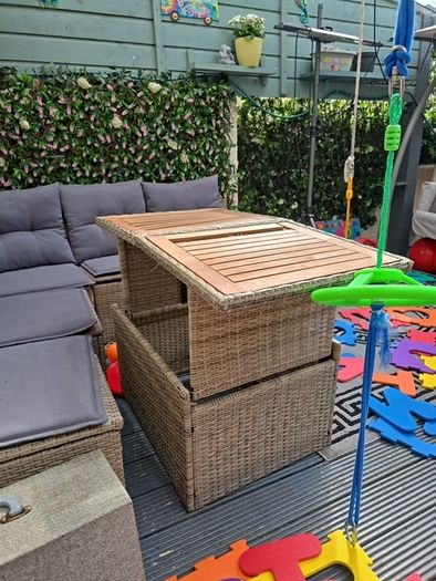 Garden table