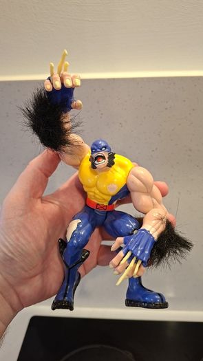 Vintage X-Men ToyBiz Marvel Bone Claws Wolverine Figure RARE deluxe figure