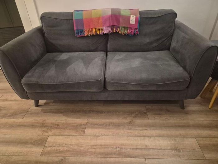 3 seater couch - Quick Sale Needed