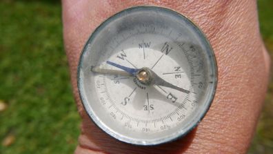 Vintage Dry Magnetic Portable Compass