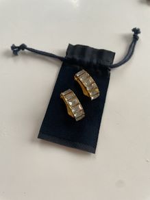 Beautiful Crystal and Goldtone Vintage Clip on Earrings