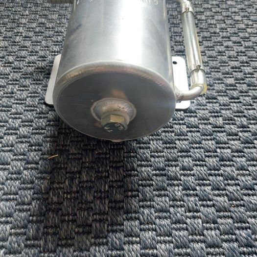 Oil catch tank