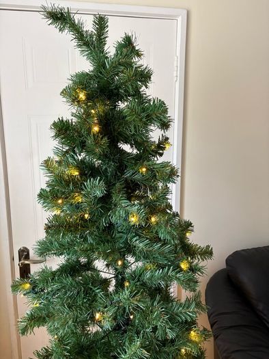 6ft christmas tree with lights and stand