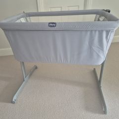 Chicco Next2Me Bedside Crib & Travel Case