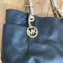 Mk tote black leather bag Image 5
