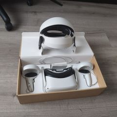 Meta Quest 2 (128GB) with comfort strap