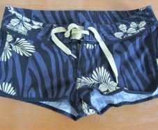 "H&M" flower print shorts