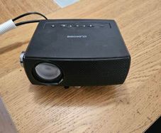 Projector Clokowe Yg661