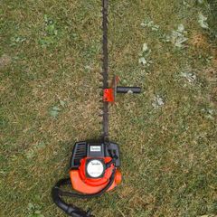 Petrol hedge cutter