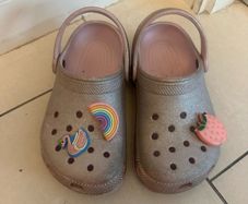 Crocs pink glitter