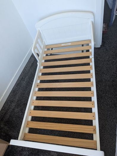 Kids bed frame