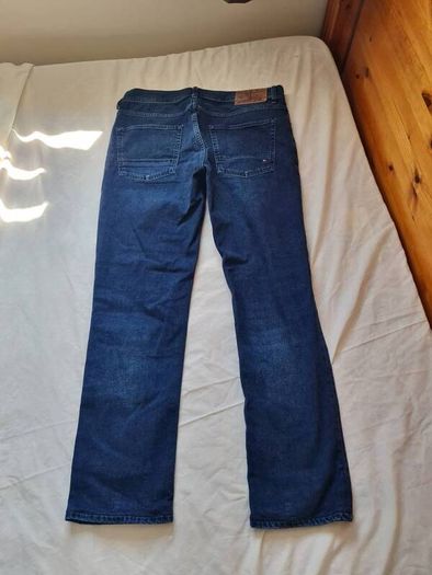 Tommy hilfiger Denton stretch Size 33/32 zip fly in excellent condition
