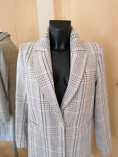 Women's Coat Grey Check Reduced Nwt Size 10