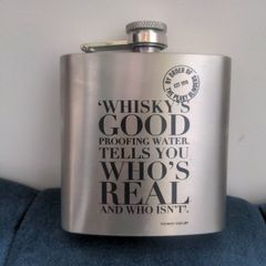 6oz stainless steel whiskey container