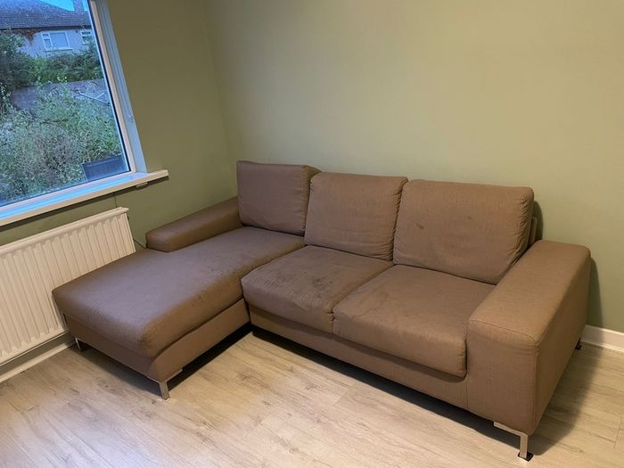 Sofa with chaise longue