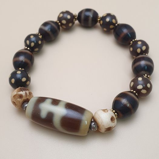 Vintage Himalayan Tibetan Treasure Vase & Stripe Pattern & Dotted Quartz Bracelet
