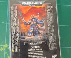 Warhammer 40k Captain in Gravis Armour