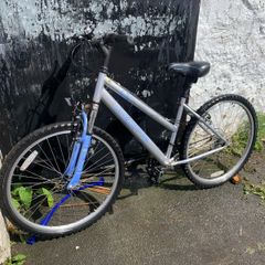 22 Inch Apollo XC86 girls bike  read add