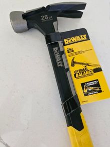 Dewalt 28oz