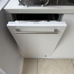 Indesit Slim Integrated dishwasher