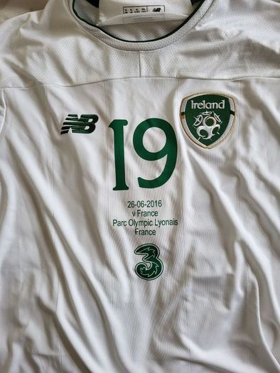 Robbie Brady Ireland commemorative shirt, signed